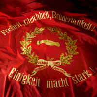 Sie ist der Stolz der Deutschen Sozialdemokratie. Die Fahne von 1863.